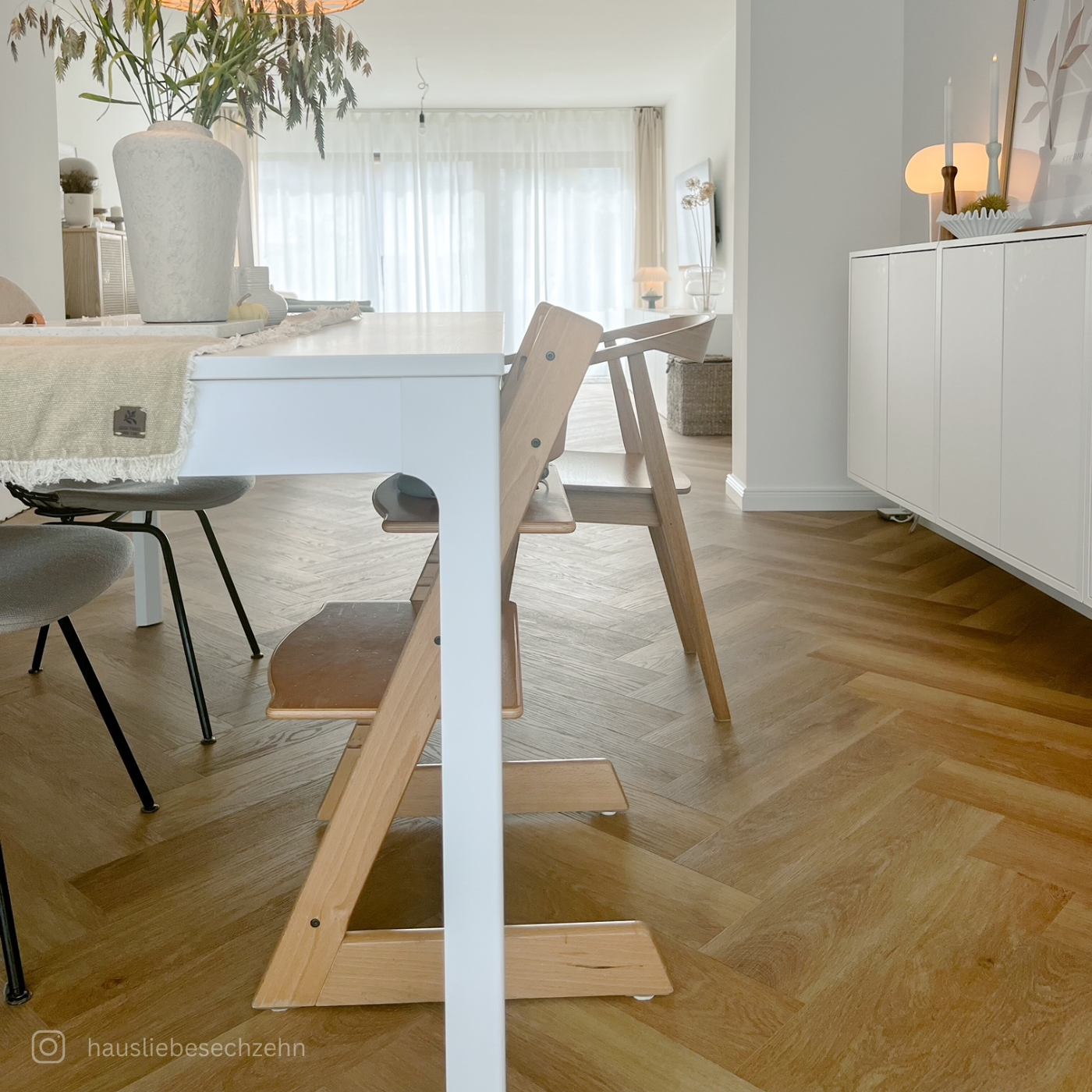 Hausliebesechzehn