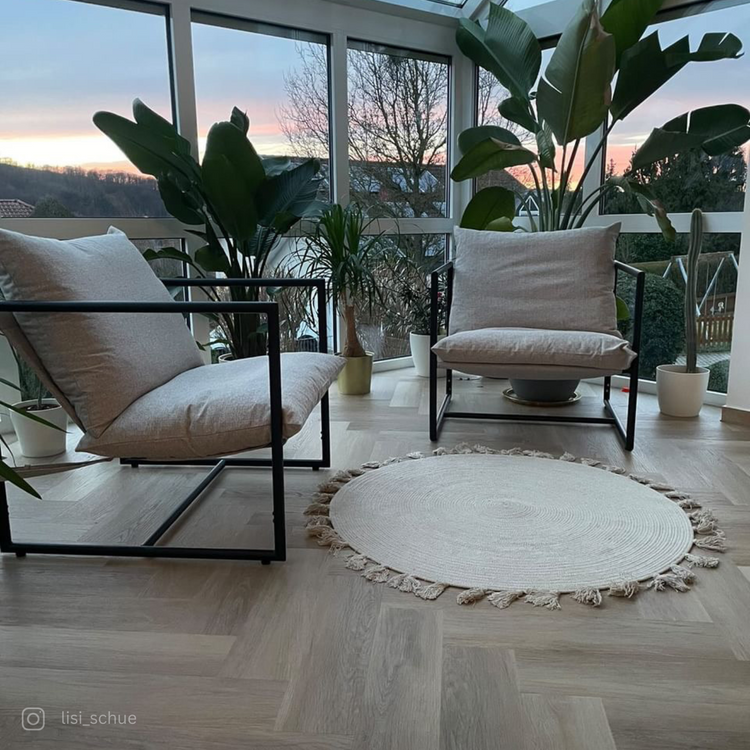 »Eiche Oleander« SPC Vinylboden Unique Holzoptik im Fischgrätdesign Raumbild 9 - lisi_schue