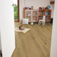 Klick-Vinyl in holzbrauner Holzoptik im Kinderzimmer