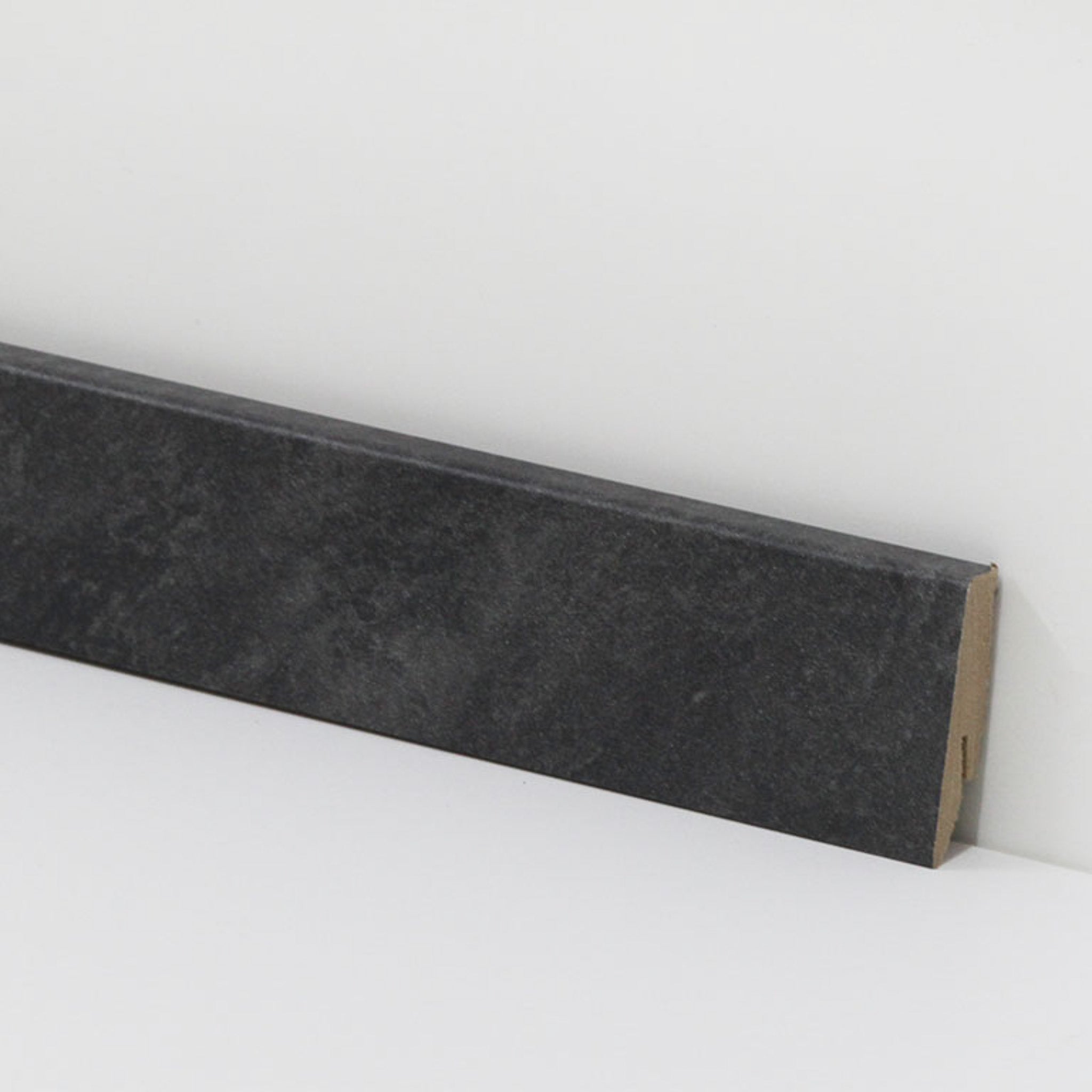 Plinten Black